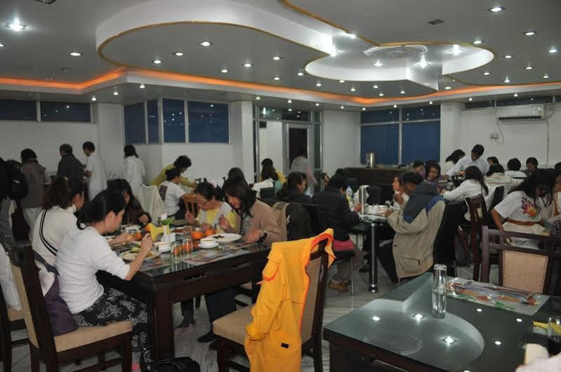 Hotel Thai International بود جايا المظهر الخارجي الصورة