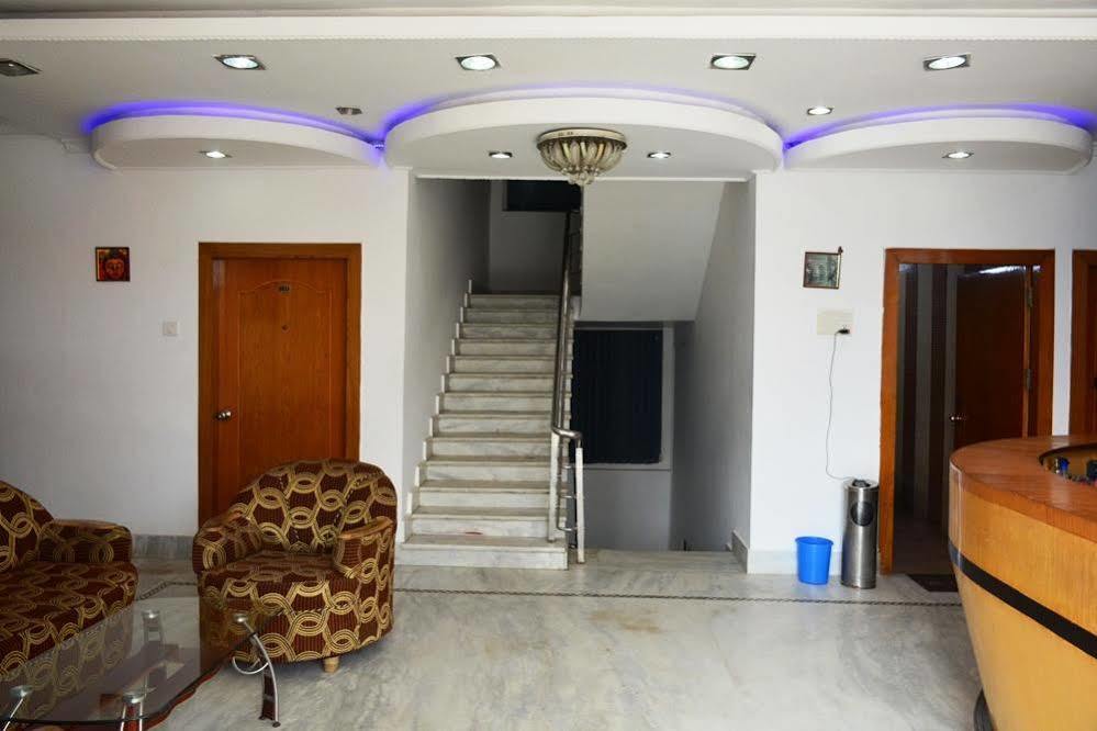 Hotel Thai International بود جايا المظهر الخارجي الصورة
