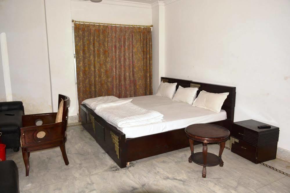 Hotel Thai International بود جايا المظهر الخارجي الصورة
